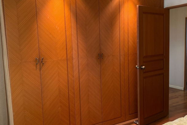 3 Bed, 3 Bath, ApartmentFor Sale, Phrom Phong, Bangkok