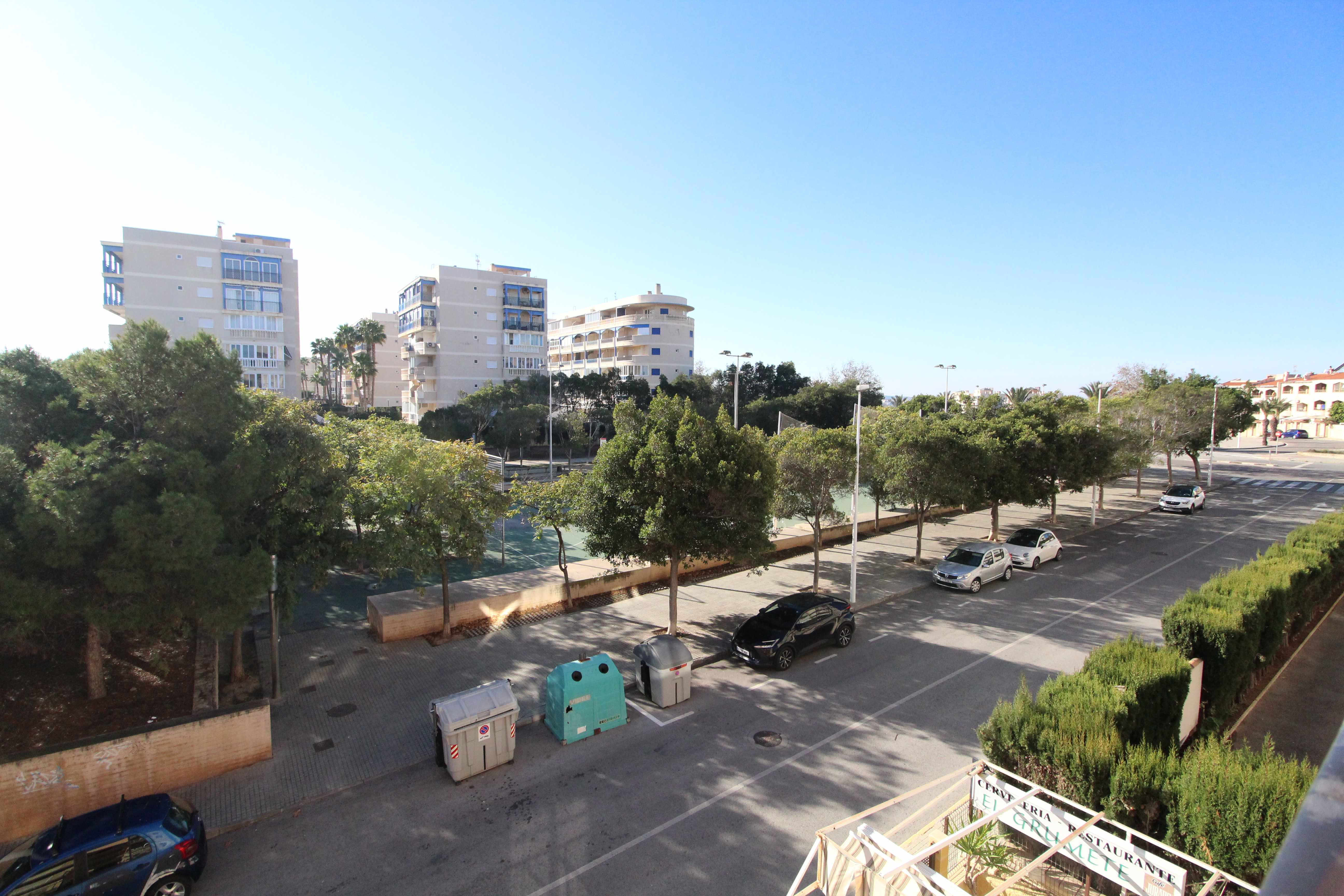 3 Bed, 1 Bath, ApartmentFor Sale, Los Arenales Del Sol, Alicante