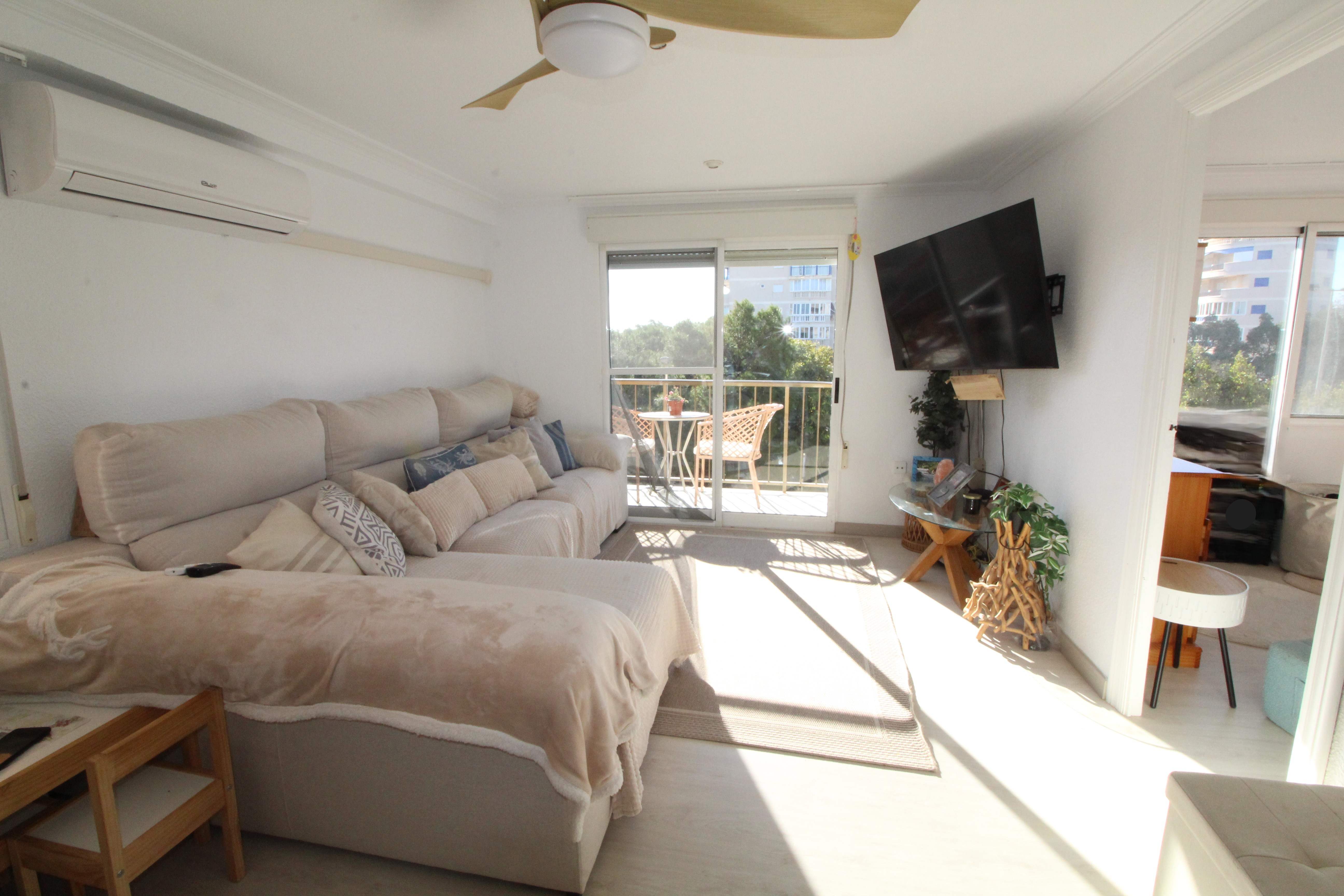 3 Bed, 1 Bath, ApartmentFor Sale, Los Arenales Del Sol, Alicante