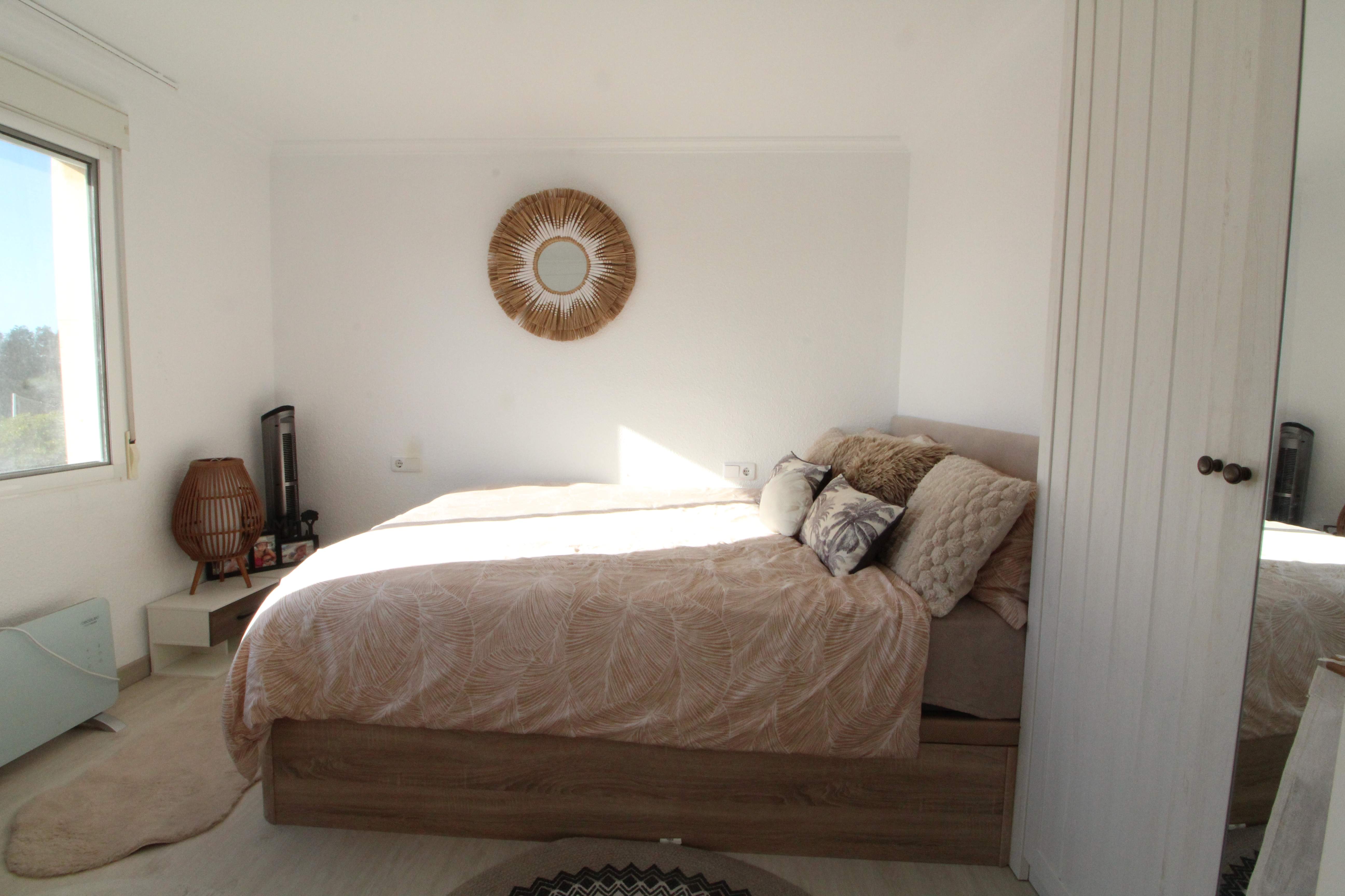 3 Bed, 1 Bath, ApartmentFor Sale, Los Arenales Del Sol, Alicante