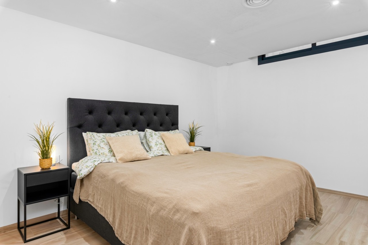 5 Bed, 4 Bath, HouseFor Sale, Cabo Roig, Alicante