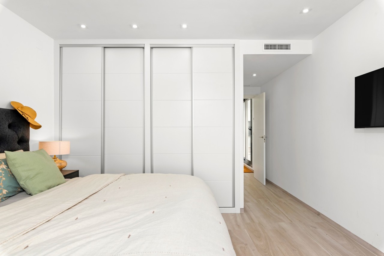 5 Bed, 4 Bath, HouseFor Sale, Cabo Roig, Alicante