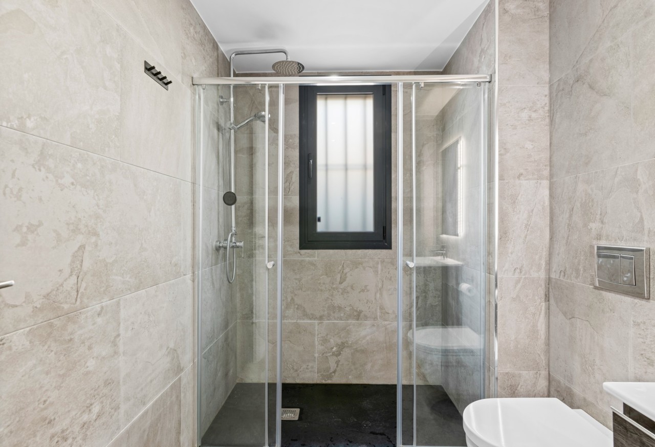 5 Bed, 4 Bath, HouseFor Sale, Cabo Roig, Alicante