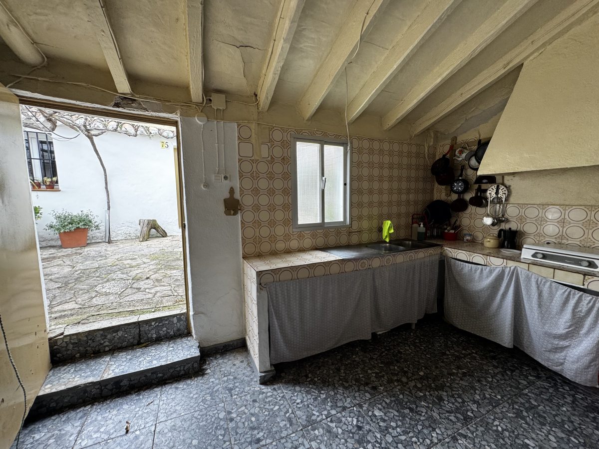 4 Bed, 2 Bath, HouseFor Sale, Montecorto, Andalucia