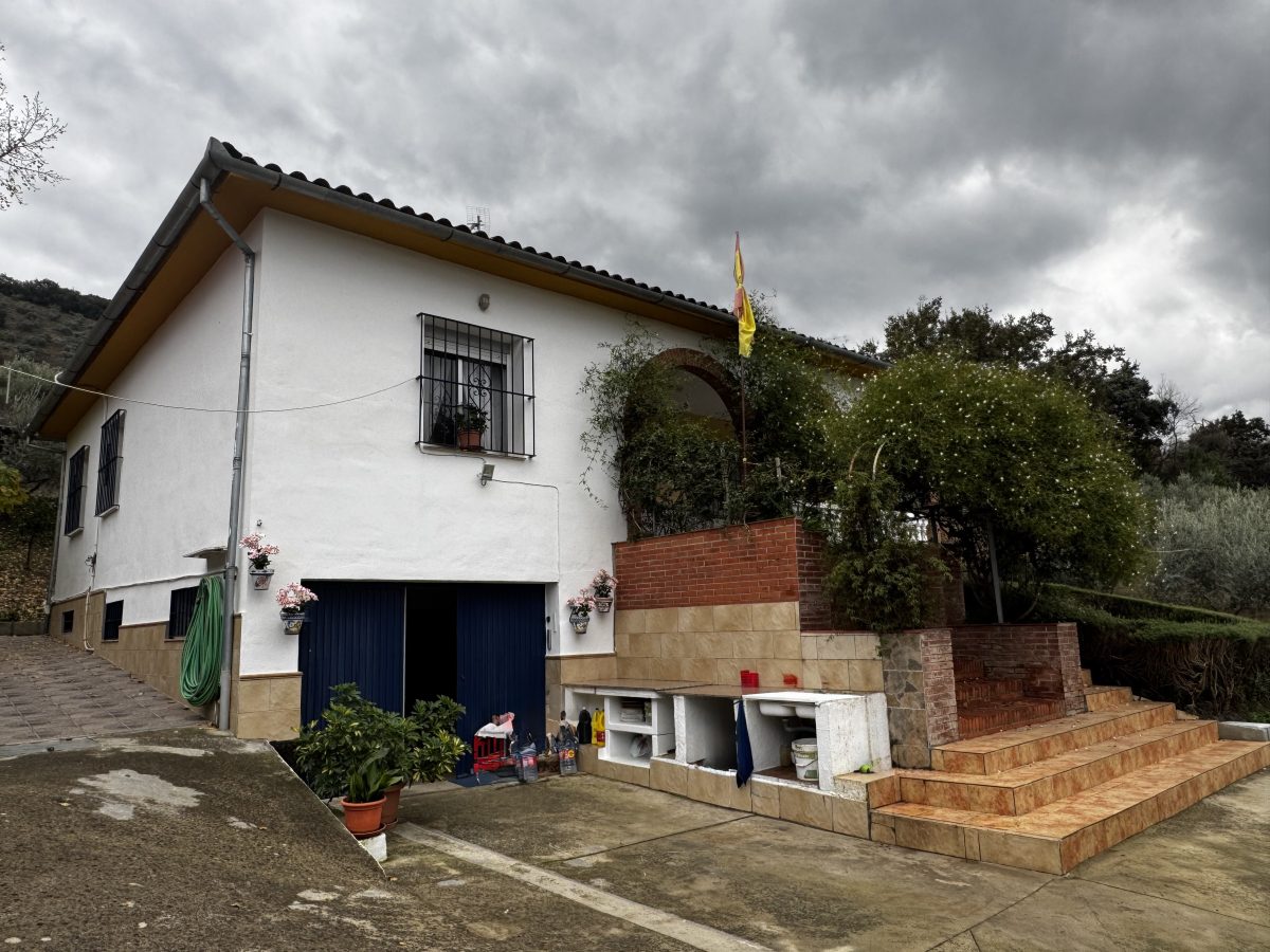 4 Bed, 2 Bath, HouseFor Sale, Olvera, Andalucia