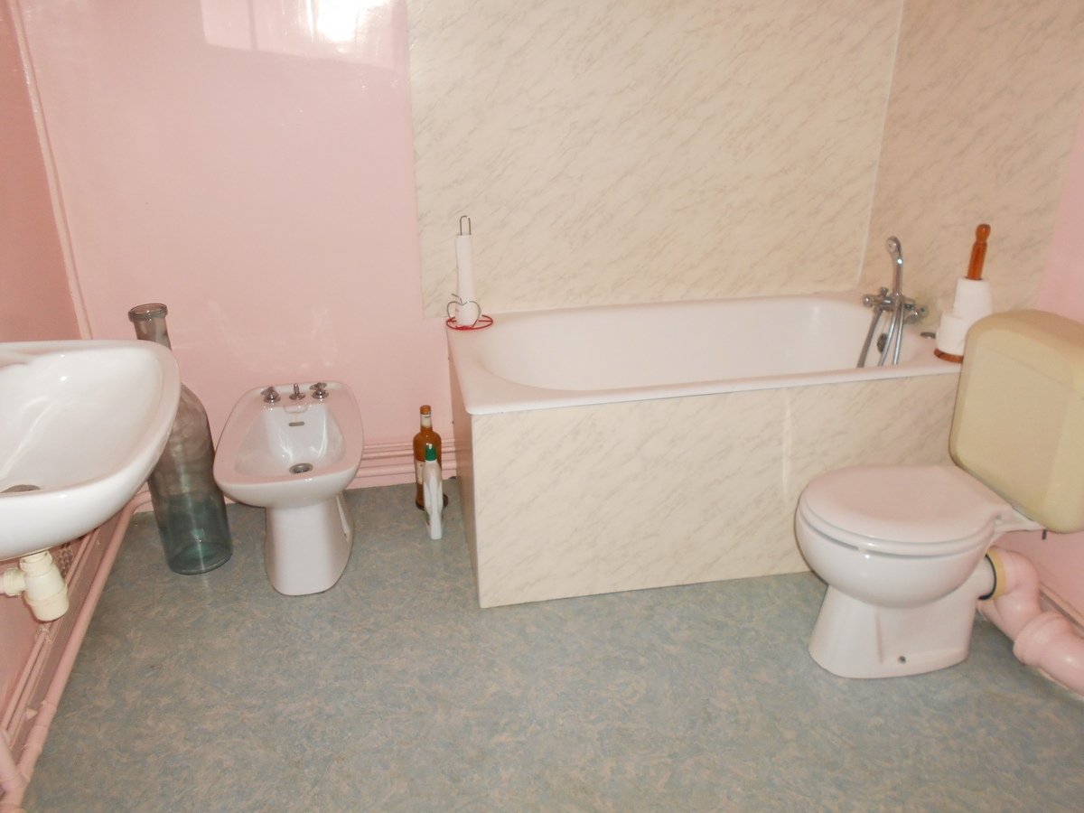 2 Bed, 1 Bath, HouseFor Sale, Pré-en-Pail-Saint-Samson, 53140