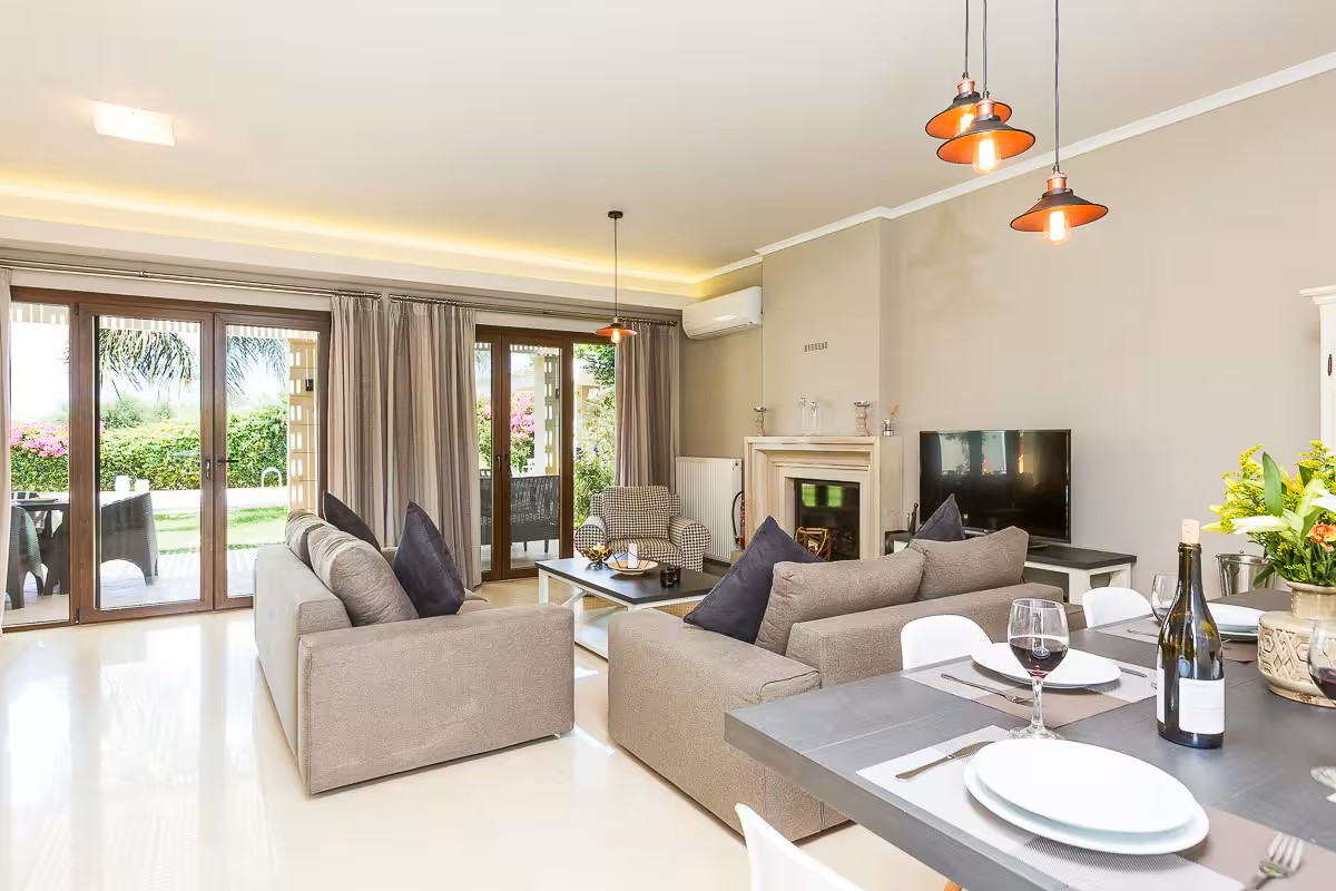 4 Bed, 2 Bath, HouseFor Sale, Rethymno, Crete, 74100