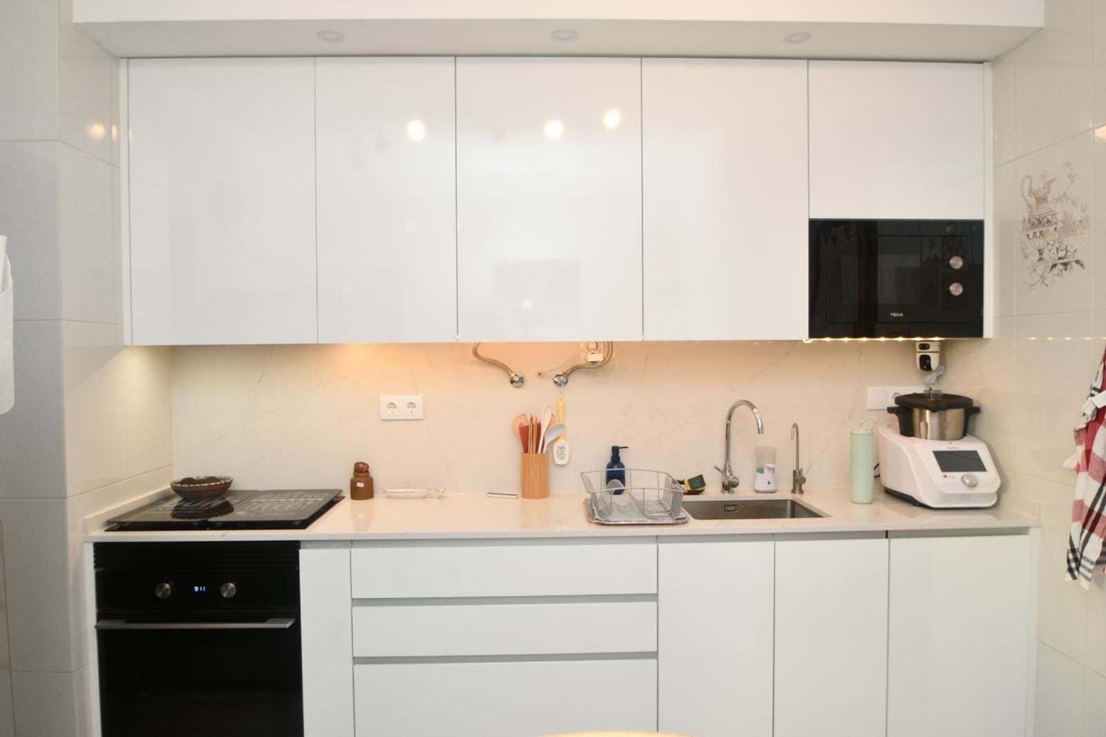 1 Bed, 1 Bath, ApartmentFor Sale, Ferragudo, Lagoa, Faro, 8400-223