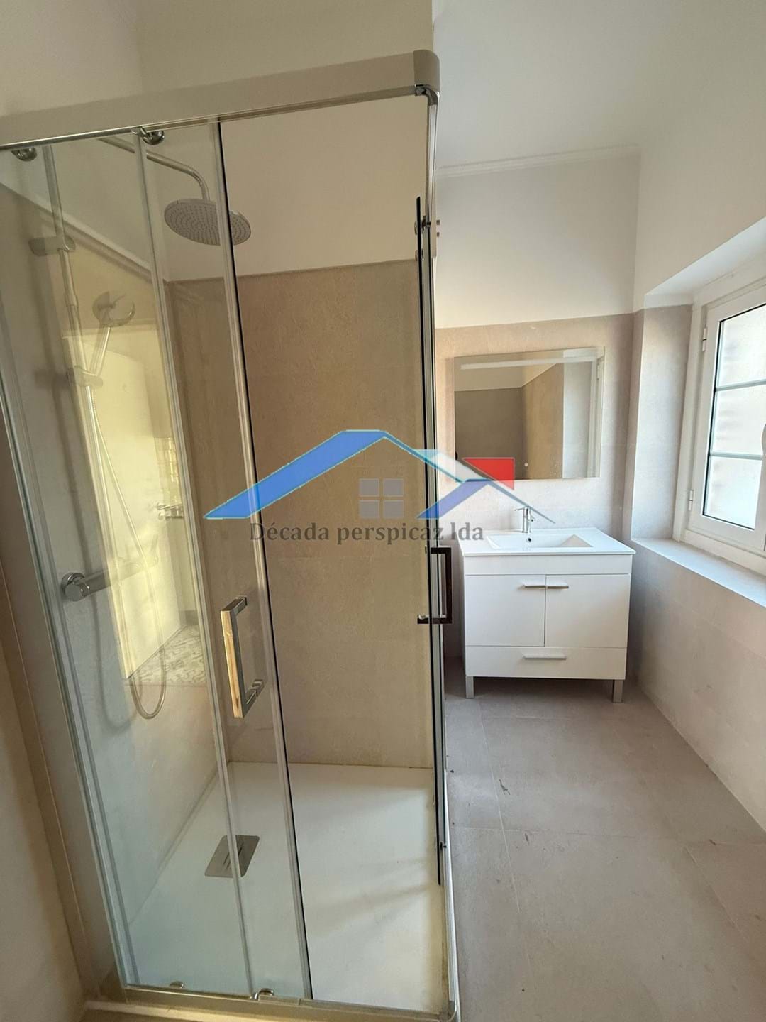 5 Bed, 2 Bath, ApartmentFor Sale, Lisboa, Lisboa, 1800-193