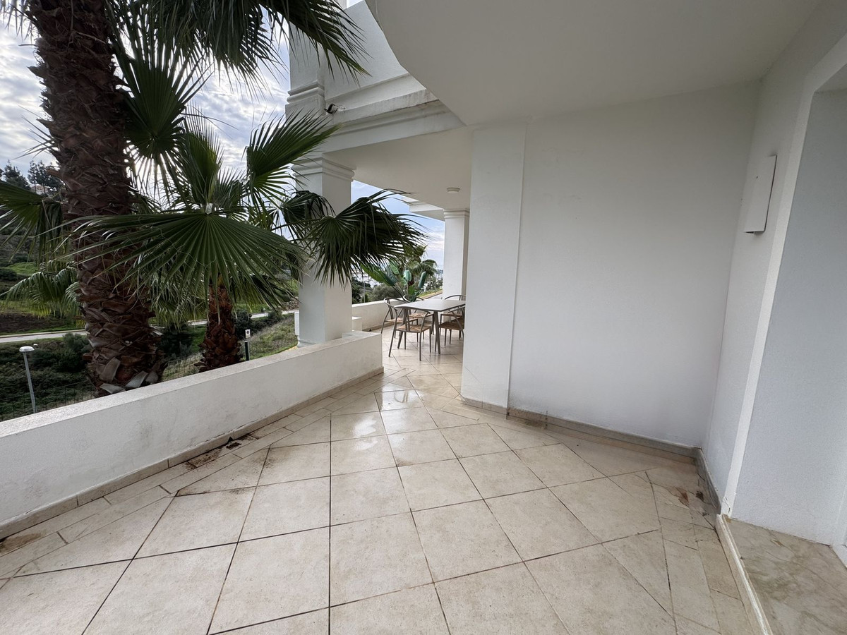 2 Bed, 2 Bath, ApartmentFor Sale, Aloha, Malaga