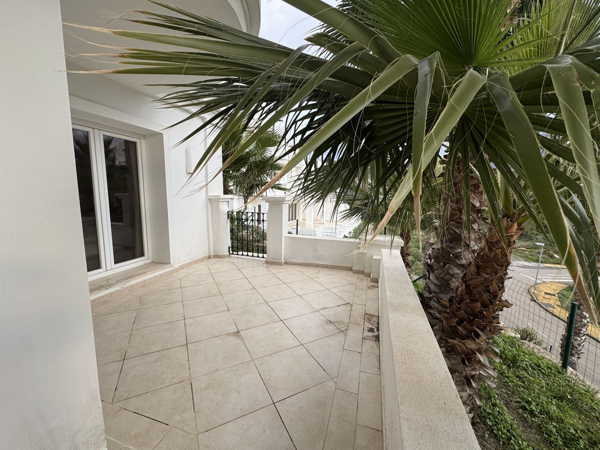 2 Bed, 2 Bath, ApartmentFor Sale, Aloha, Malaga