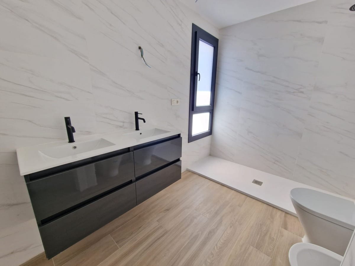 3 Bed, 3 Bath, HouseFor Sale, Manilva, Malaga