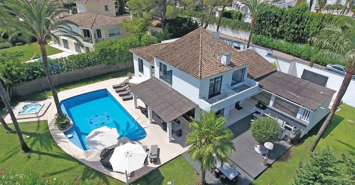 5 Bed, 6 Bath, HouseFor Sale, Nueva Andalucia, Malaga