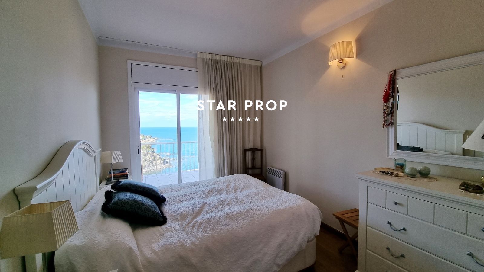 5 Bed, 3 Bath, HouseFor Sale, Llançà, Girona