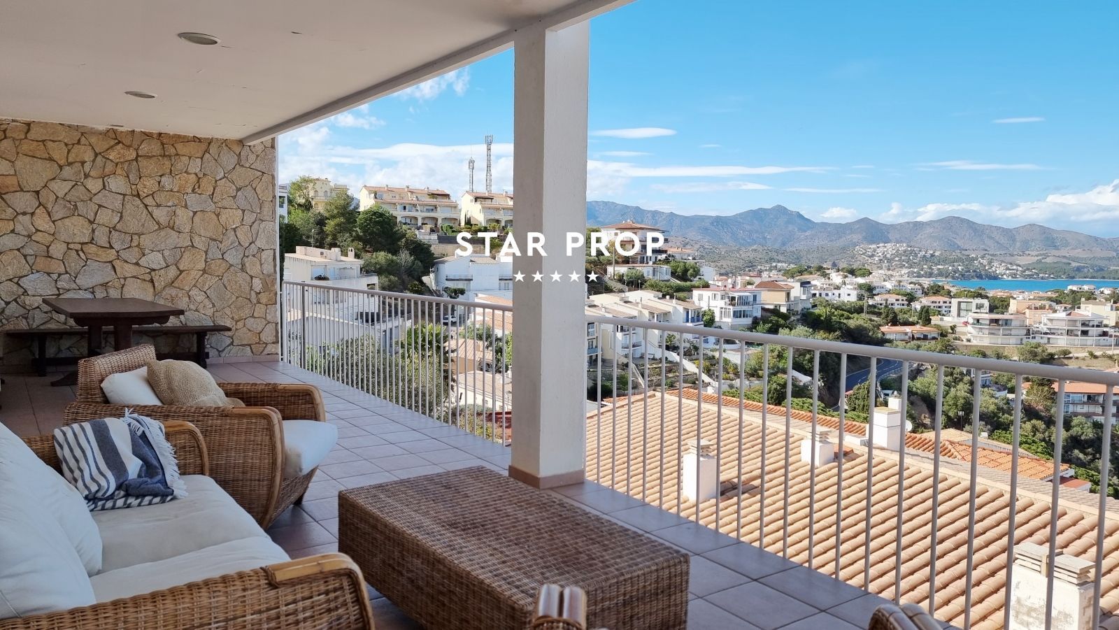 5 Bed, 3 Bath, HouseFor Sale, Llançà, Girona