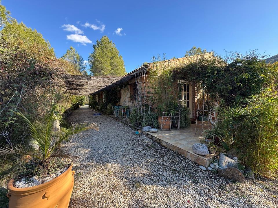 4 Bed, 3 Bath, HouseFor Sale, Castell de Castells, Alicante