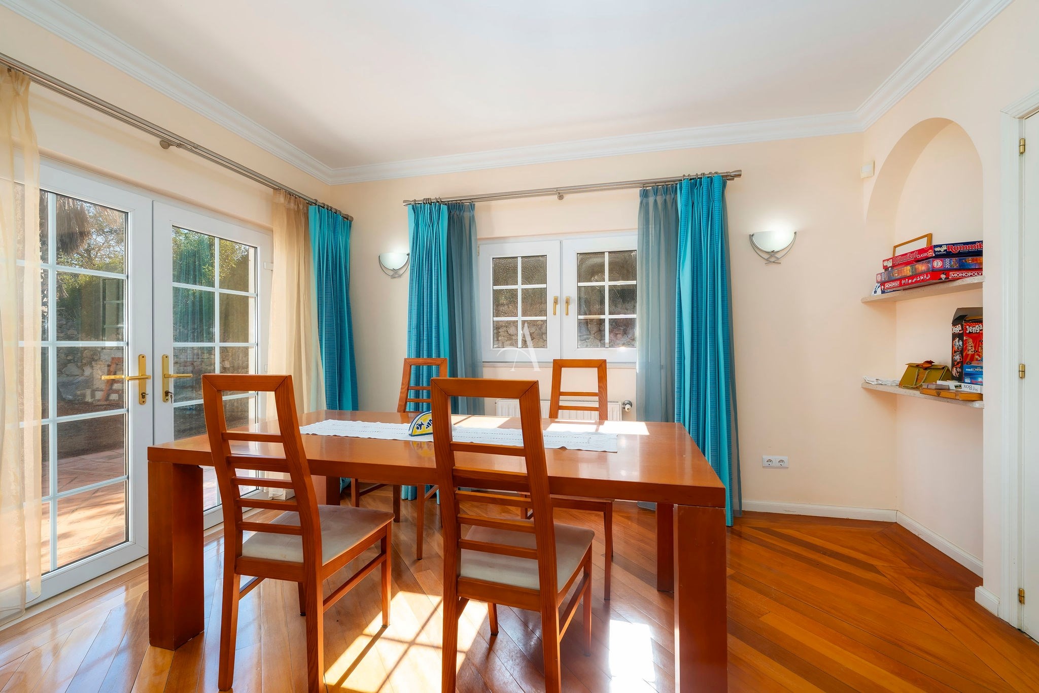 4 Bed, 3 Bath, HouseFor Sale, Loulé, Faro