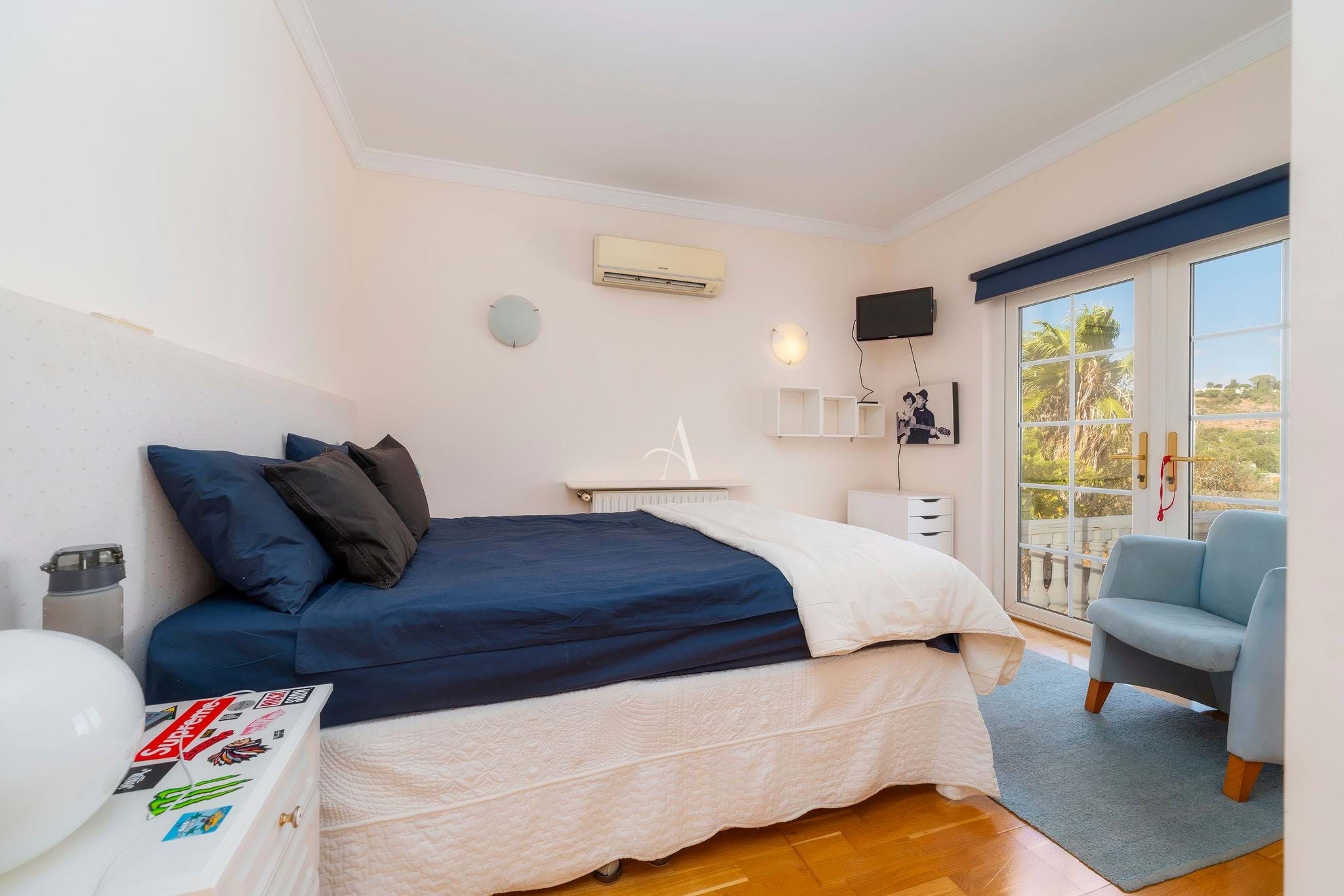 4 Bed, 3 Bath, HouseFor Sale, Loulé, Faro