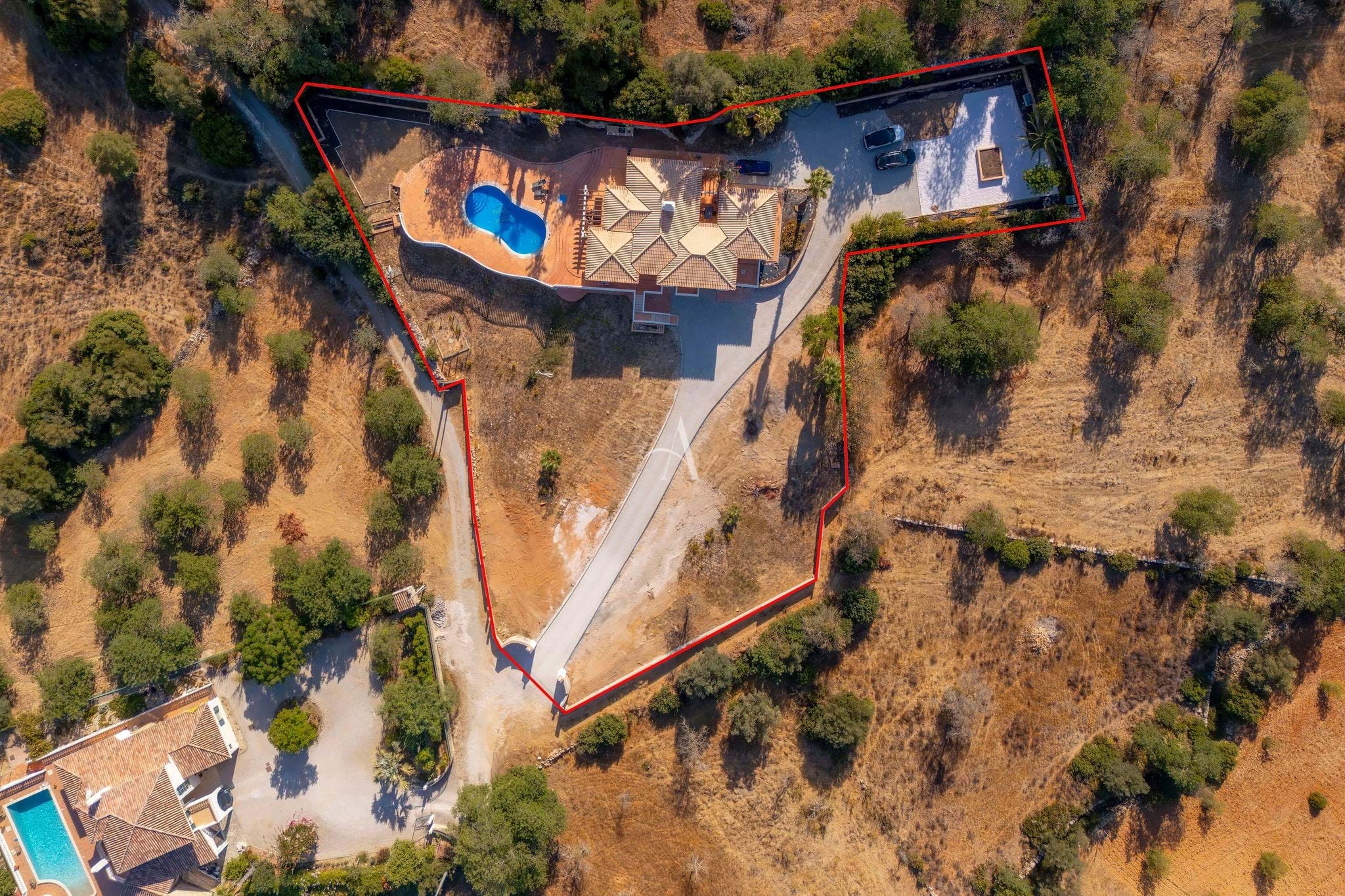 4 Bed, 3 Bath, HouseFor Sale, Loulé, Faro