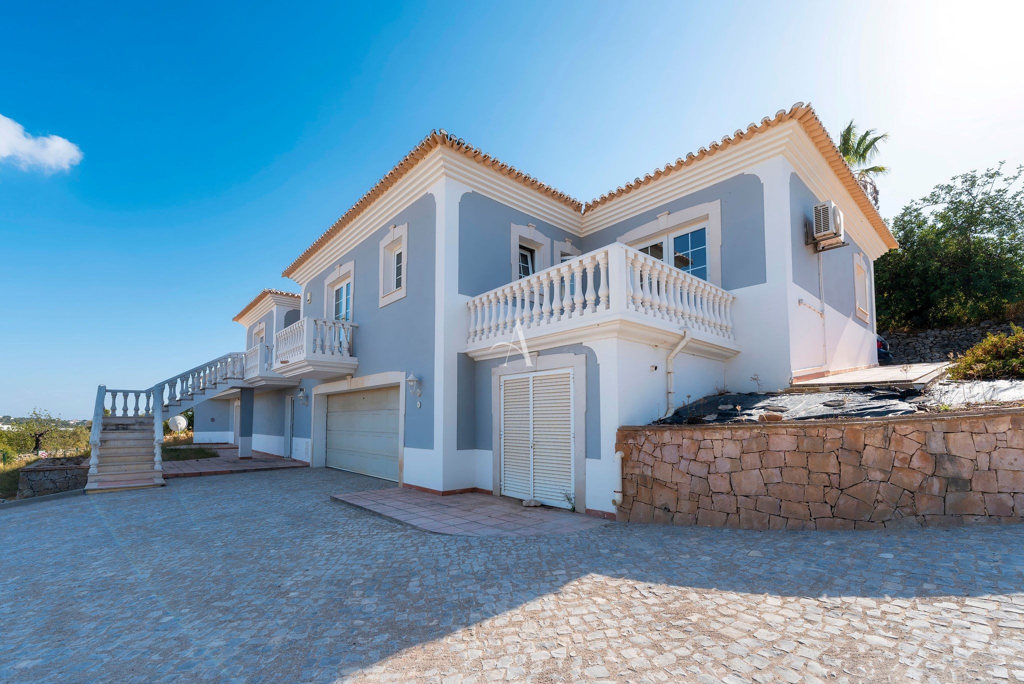 4 Bed, 3 Bath, HouseFor Sale, Loulé, Faro