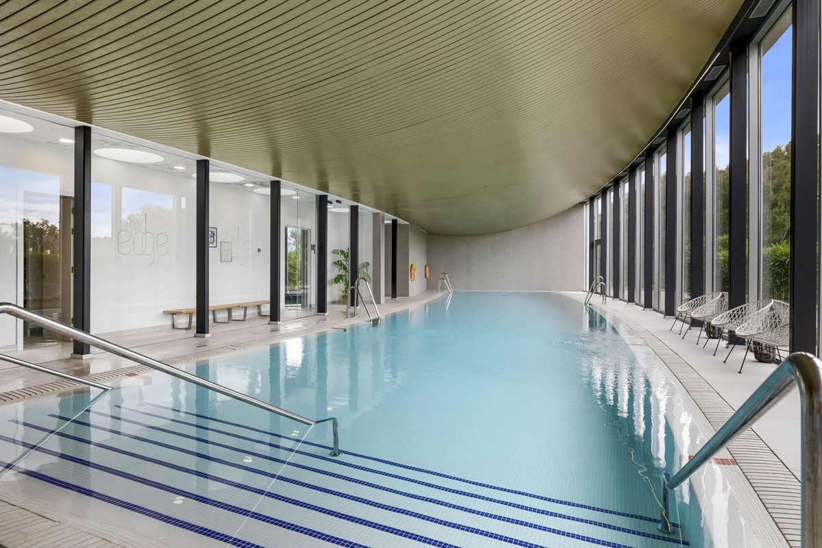 3 Bed, 2 Bath, ApartmentFor Sale, Estepona, Malaga