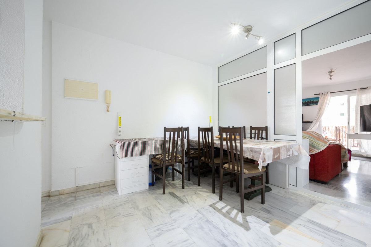 3 Bed, 2 Bath, ApartmentFor Sale, Riviera Del Sol, Malaga