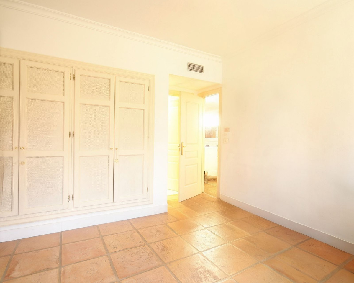 2 Bed, 2 Bath, ApartmentFor Sale, Elviria, Malaga