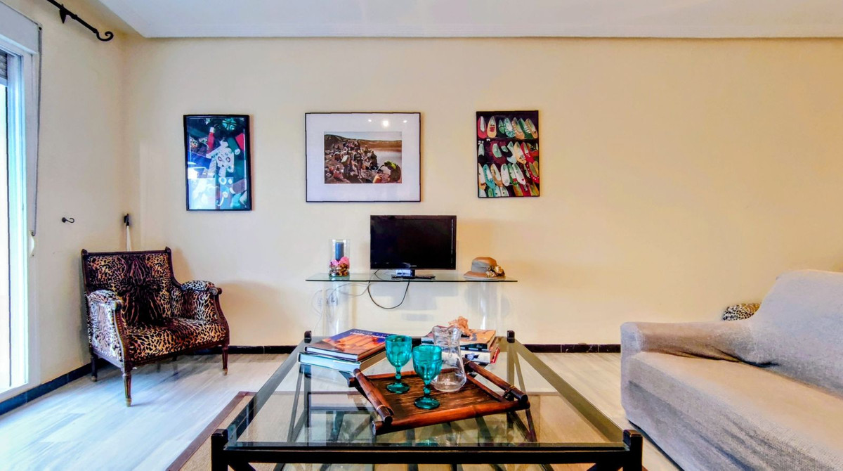 2 Bed, 2 Bath, ApartmentFor Sale, Puerto Banus, Malaga