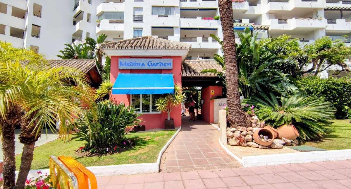 2 Bed, 2 Bath, ApartmentFor Sale, Puerto Banus, Malaga