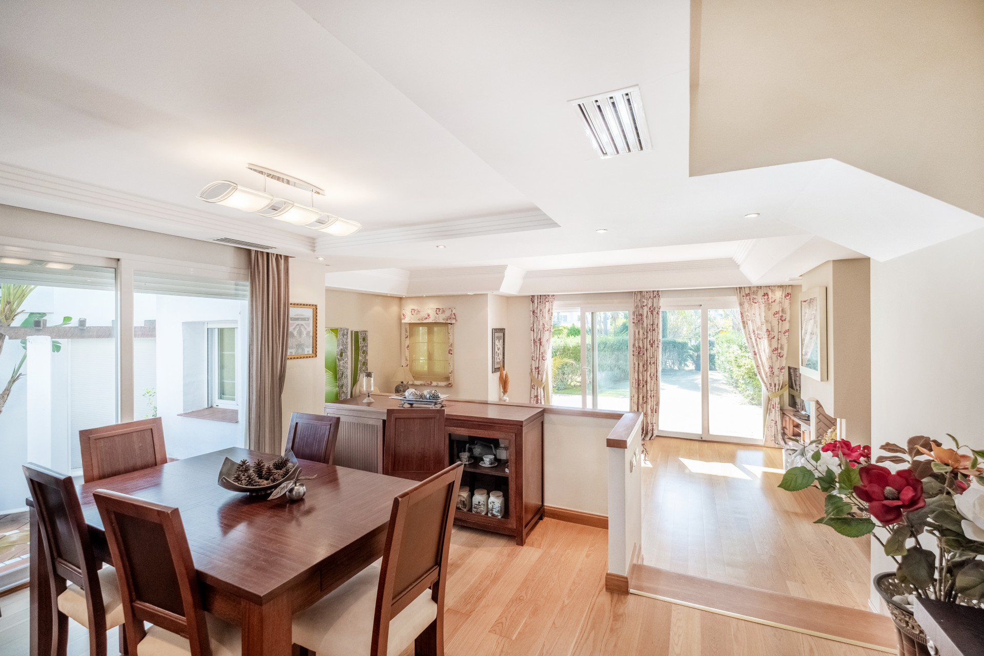 3 Bed, 4 Bath, HouseFor Sale, Estepona, Malaga