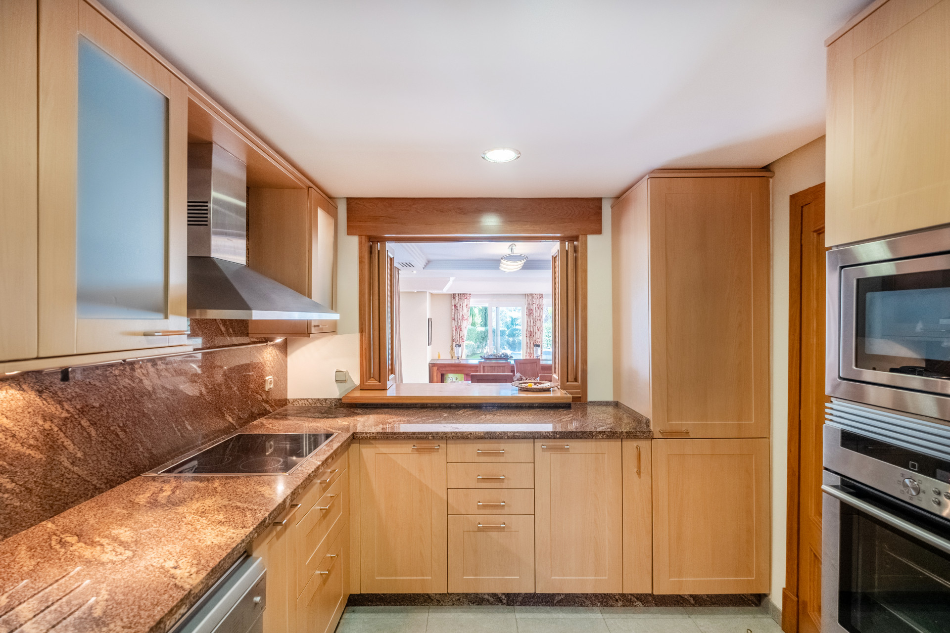 3 Bed, 4 Bath, HouseFor Sale, Estepona, Malaga