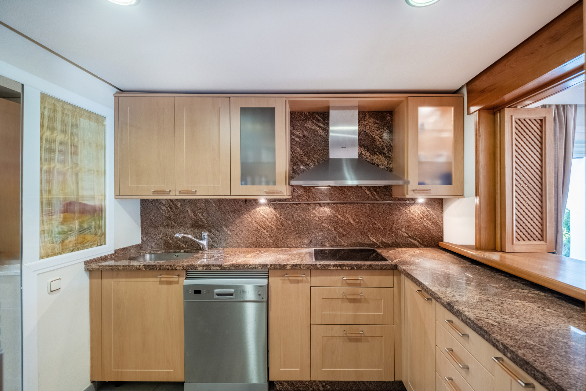 3 Bed, 4 Bath, HouseFor Sale, Estepona, Malaga