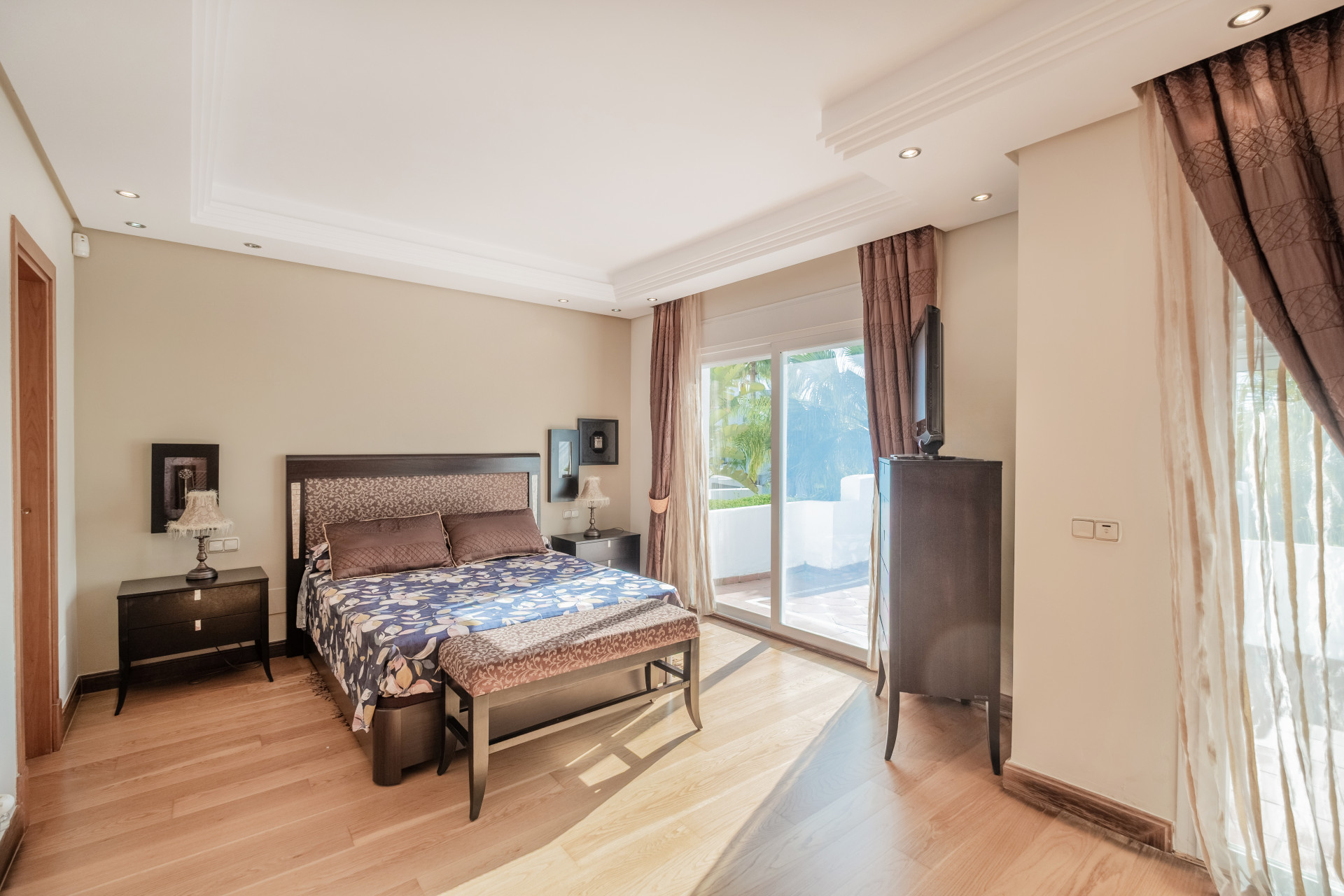 3 Bed, 4 Bath, HouseFor Sale, Estepona, Malaga