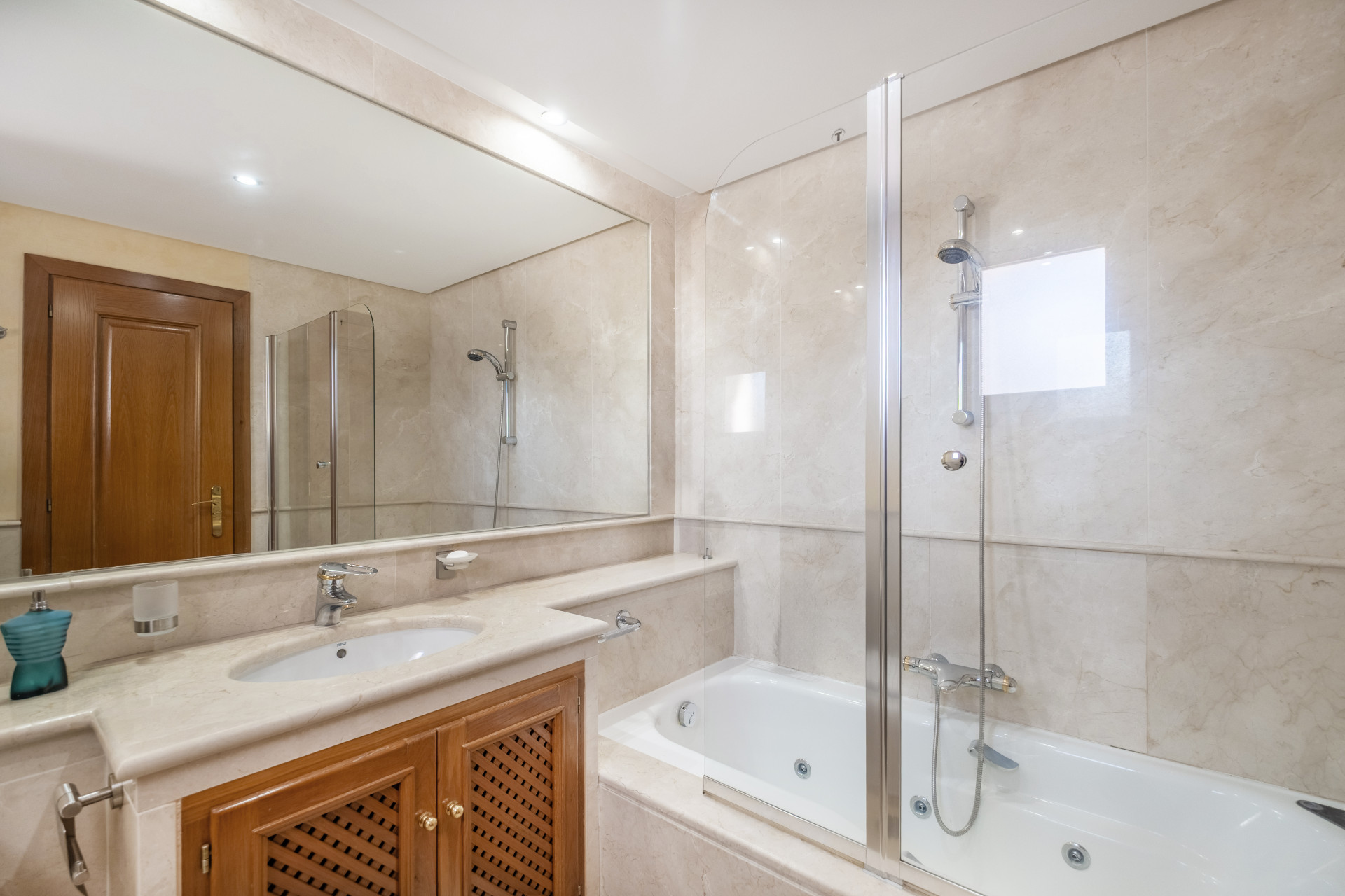 3 Bed, 4 Bath, HouseFor Sale, Estepona, Malaga