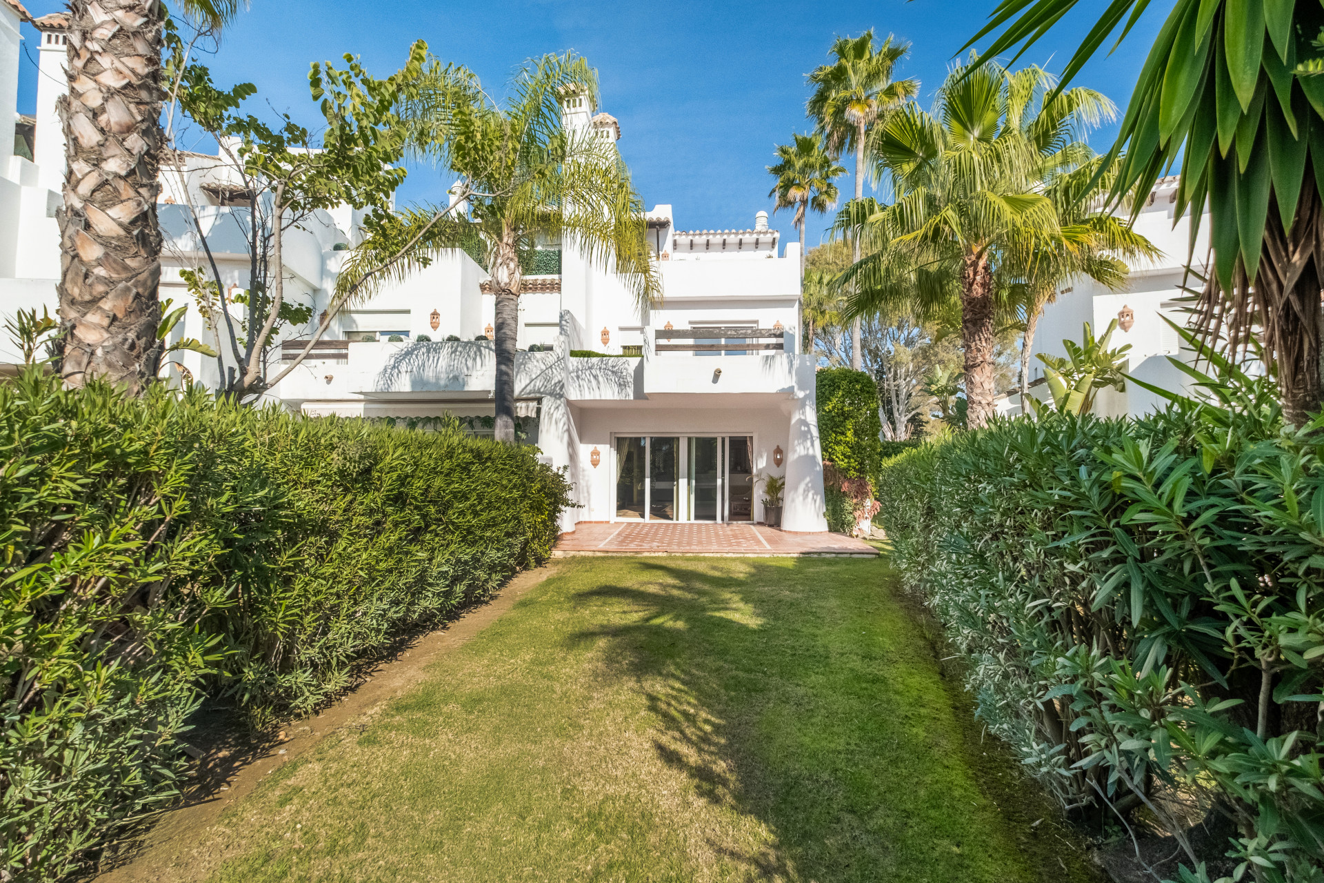 3 Bed, 4 Bath, HouseFor Sale, Estepona, Malaga