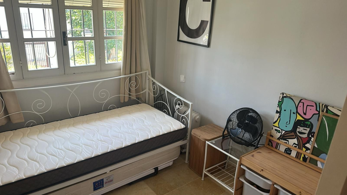 2 Bed, 2 Bath, HouseFor Sale, Estepona, Malaga