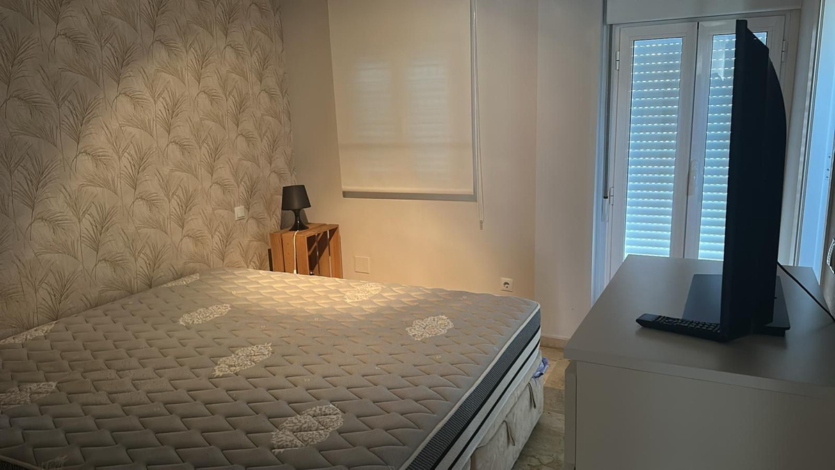 2 Bed, 2 Bath, HouseFor Sale, Estepona, Malaga