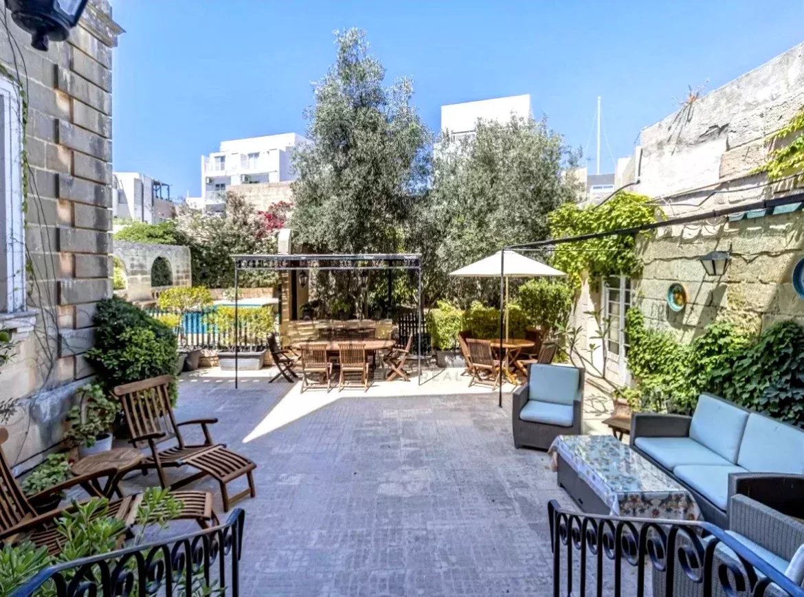 5 Bed, 3 Bath, HouseFor Sale, Tarxien, South Eastern