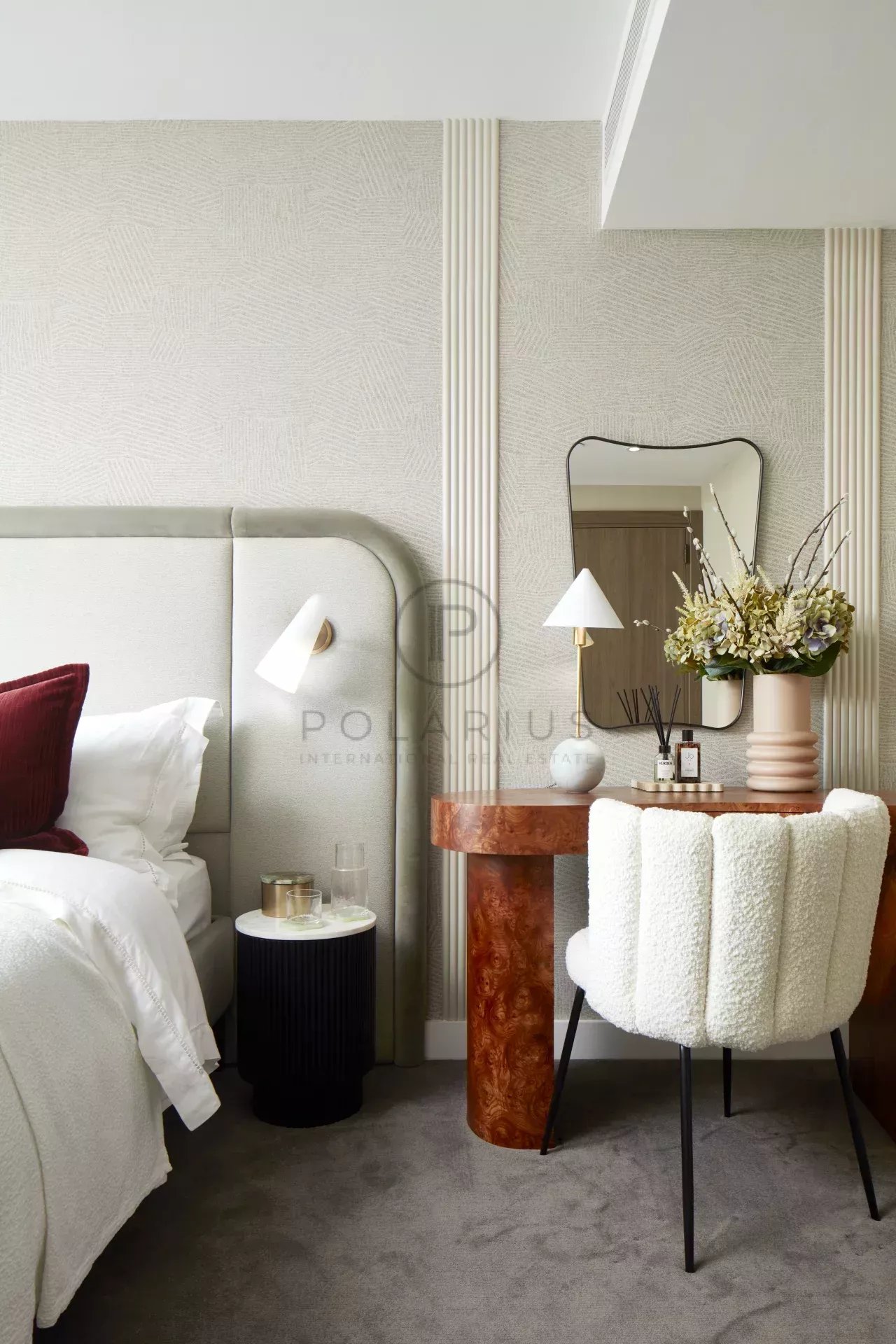 3 Bed, 2 Bath, ApartmentFor Sale, London, Greater London (city Of London)