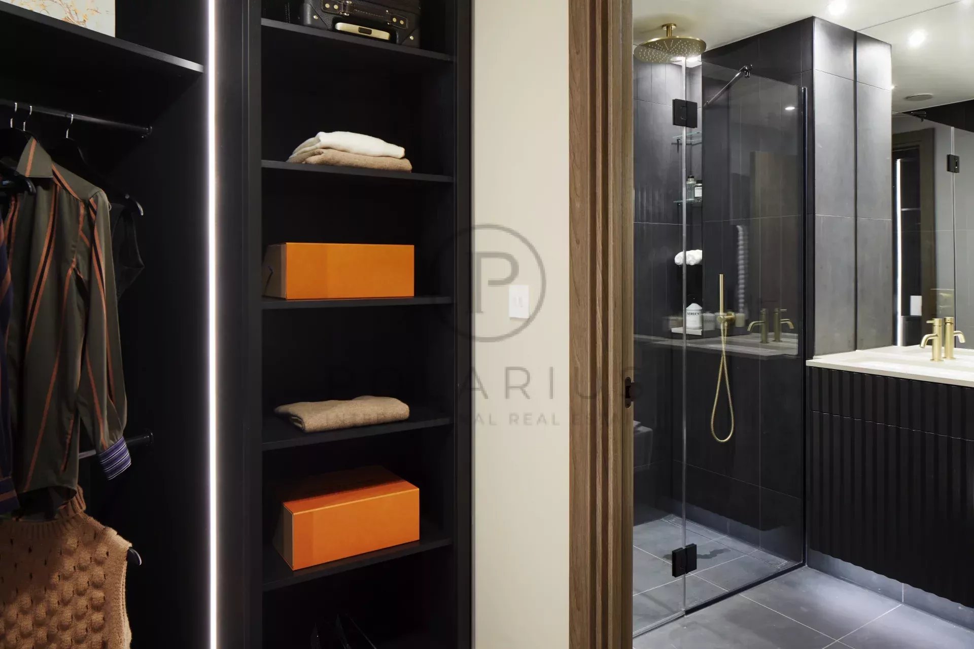 3 Bed, 2 Bath, ApartmentFor Sale, London, Greater London (city Of London)