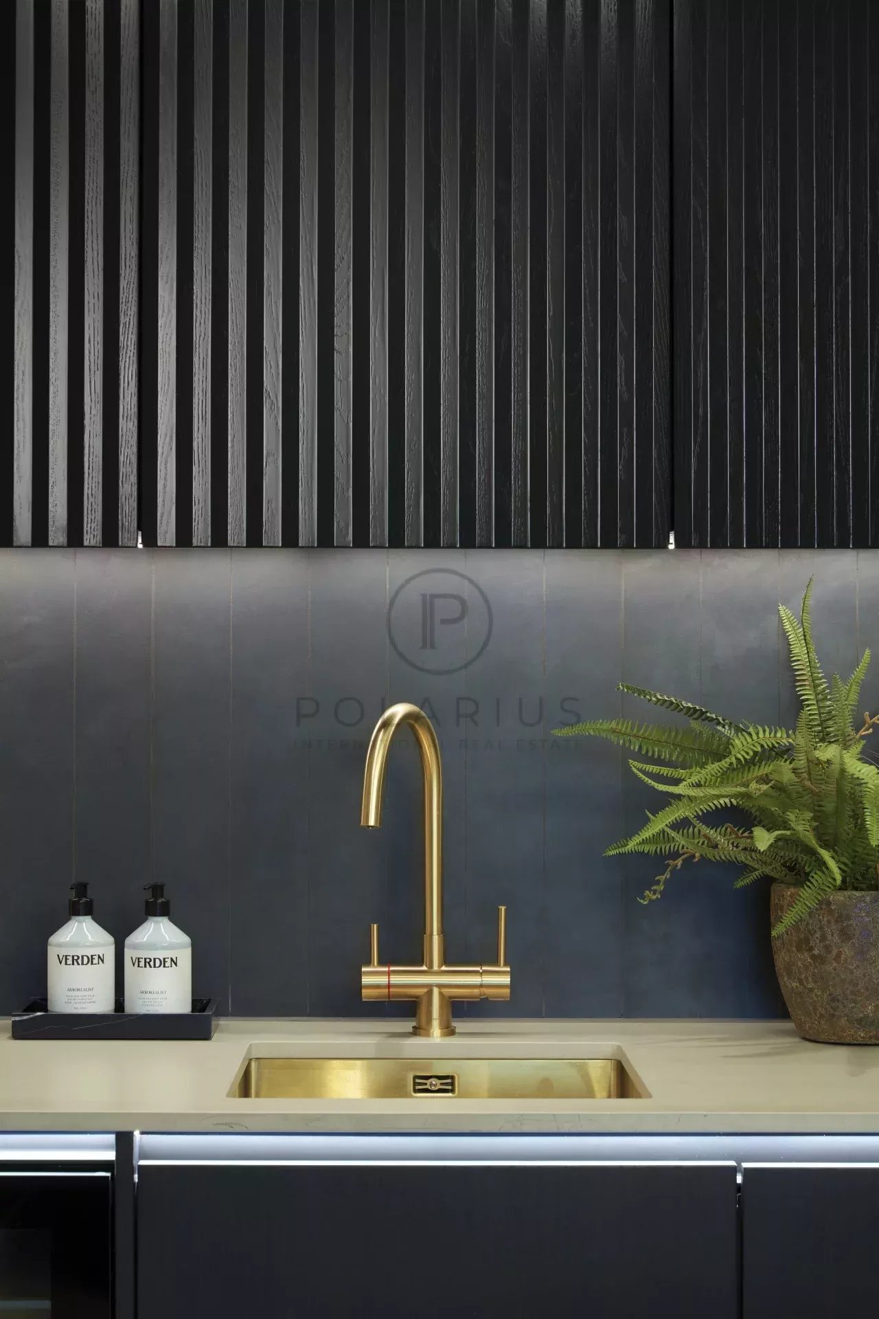 3 Bed, 2 Bath, ApartmentFor Sale, London, Greater London (city Of London)