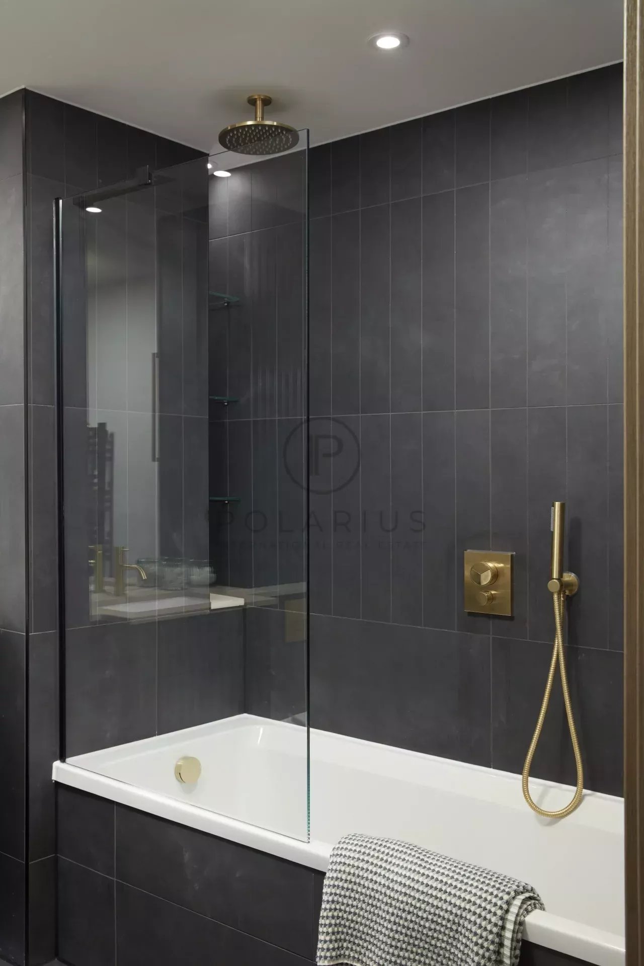 3 Bed, 2 Bath, ApartmentFor Sale, London, Greater London (city Of London)