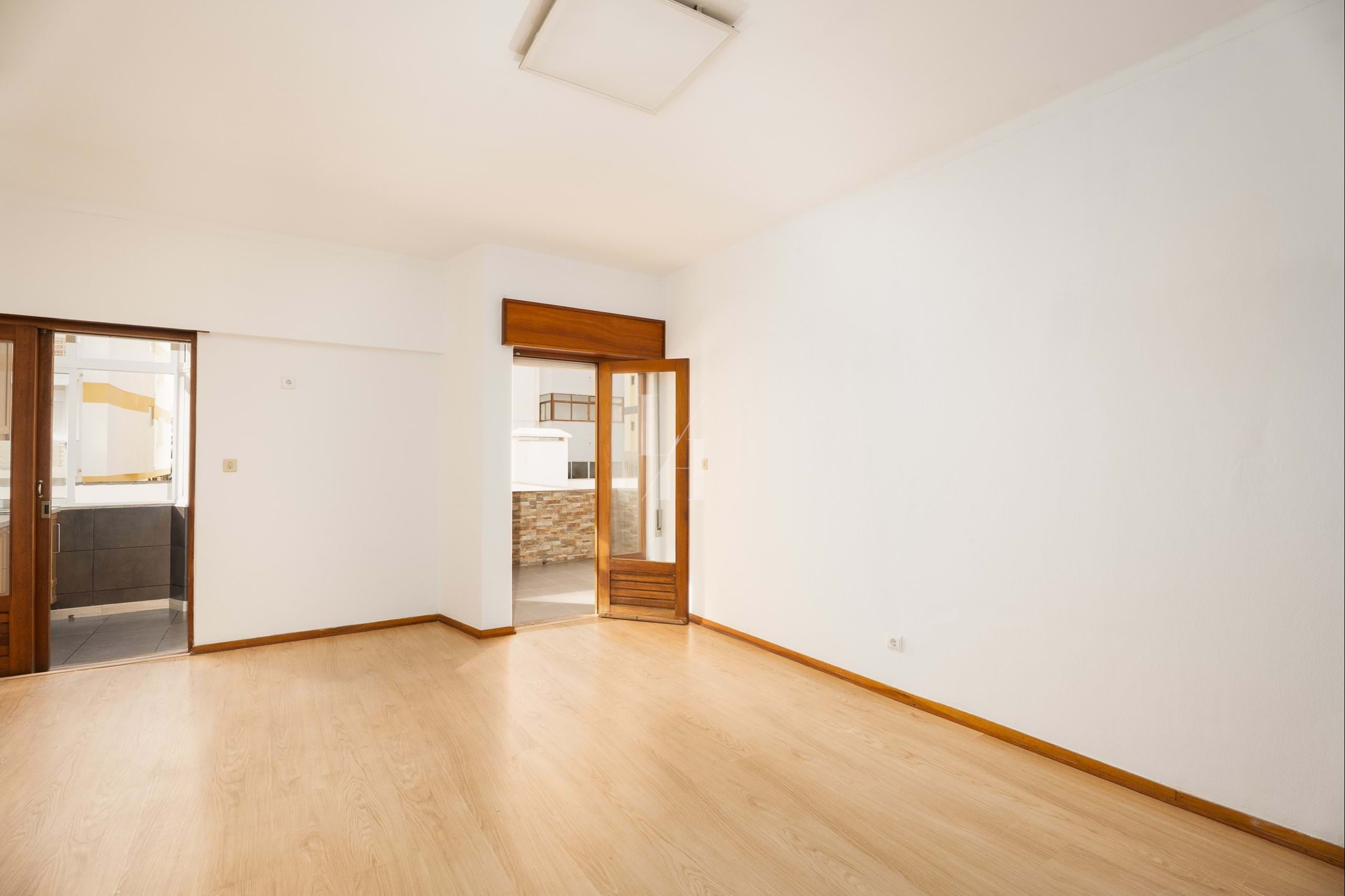 1 Bed, 1 Bath, ApartmentFor Sale, Armacao De Pera, Silves, Faro, 8365-130