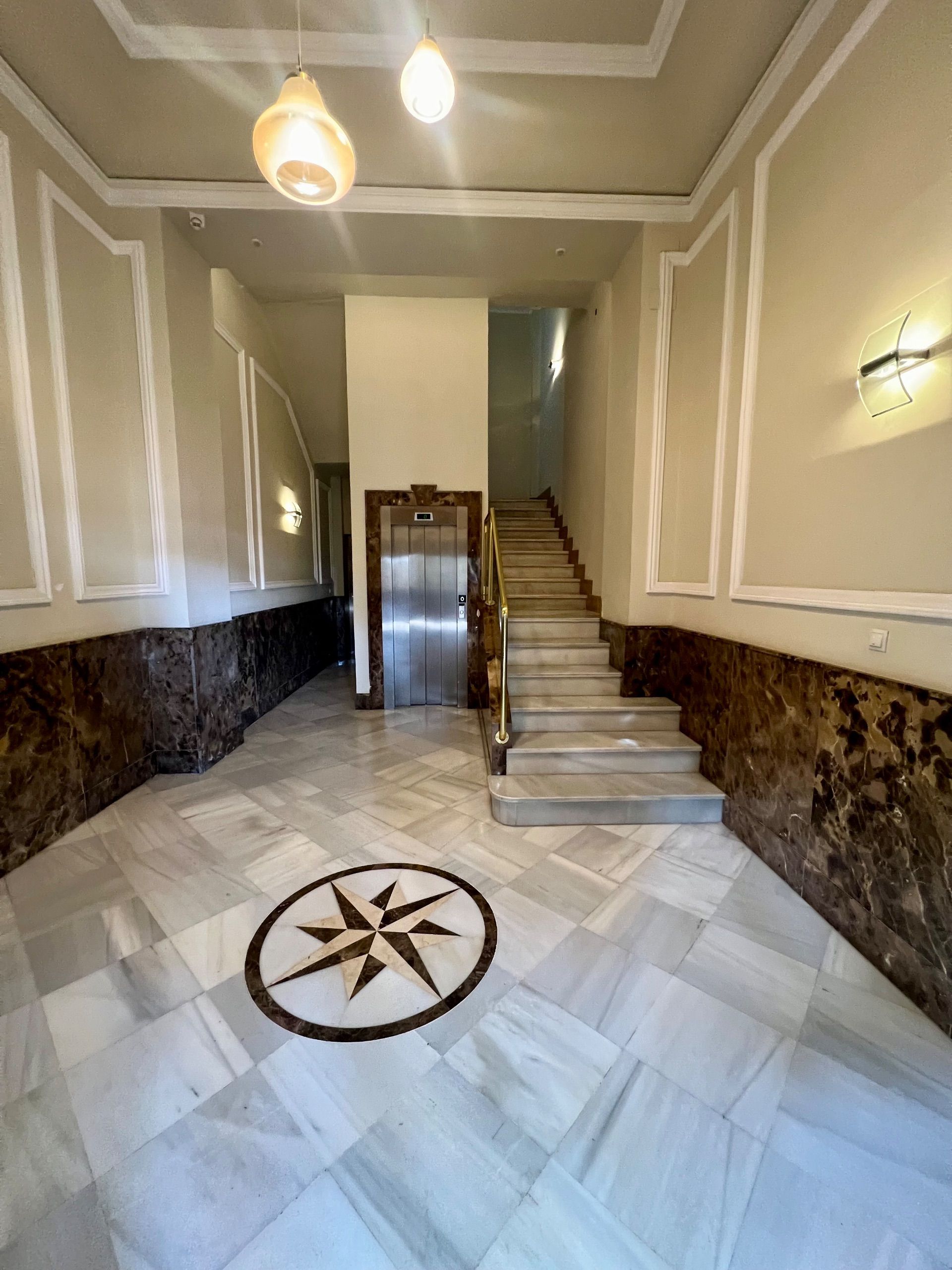 4 Bed, 2 Bath, ApartmentFor Sale, Malaga city, Malaga, 29000