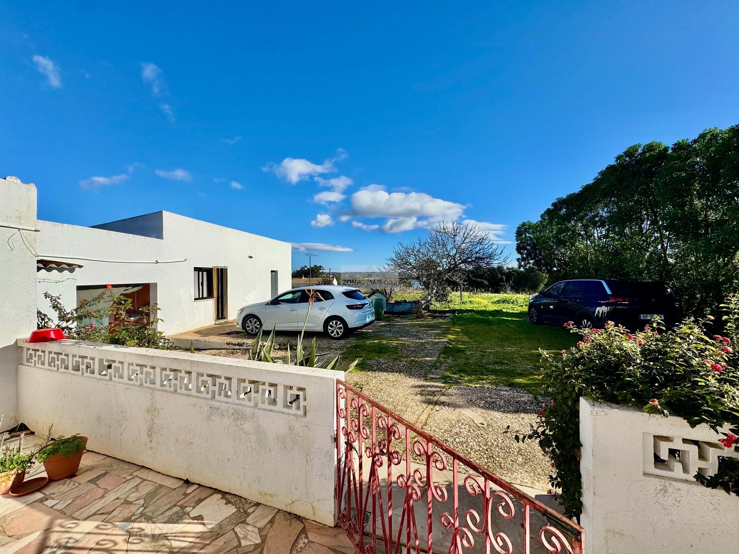 4 Bed, 2 Bath, HouseFor Sale, Lagos, Faro, 8600-252