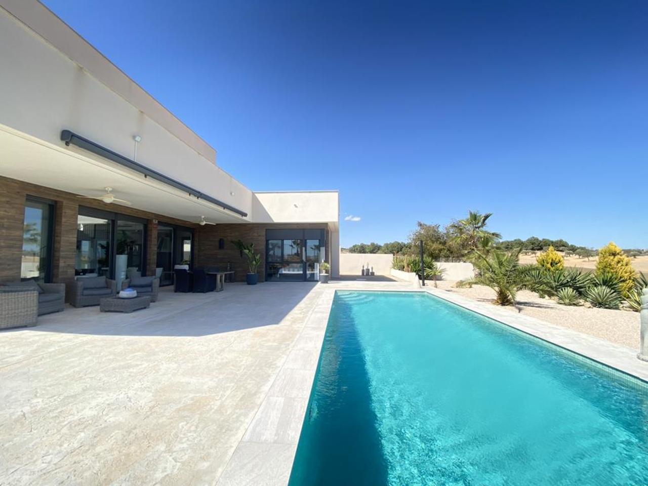 4 Bed, 4 Bath, HouseFor Sale, Hacienda Del Alamo Golf Resort, Murcia