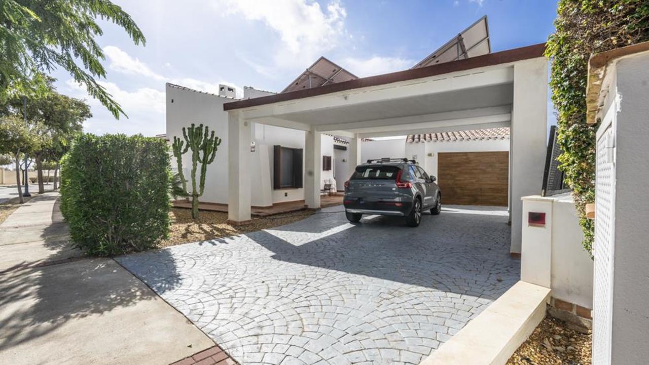 5 Bed, 4 Bath, HouseFor Sale, El Valle Golf Resort, Murcia