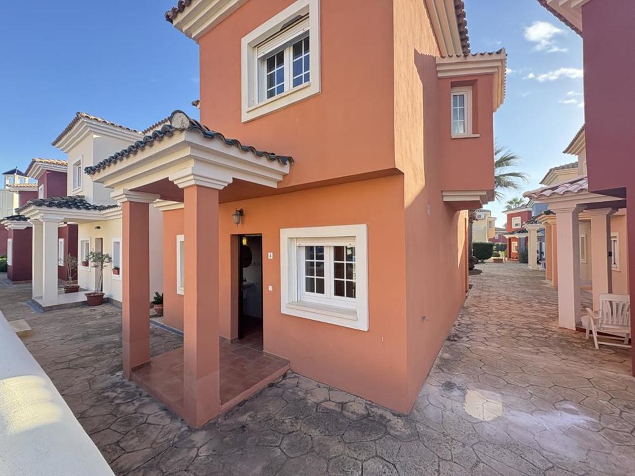 2 Bed, 2 Bath, HouseFor Sale, Altaona Golf and Country Village, Murcia