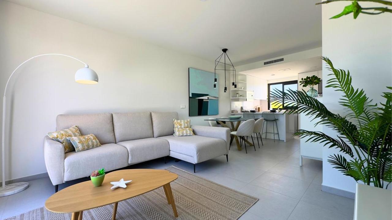 3 Bed, 2 Bath, HouseFor Sale, Altaona Golf and Country Village, Murcia