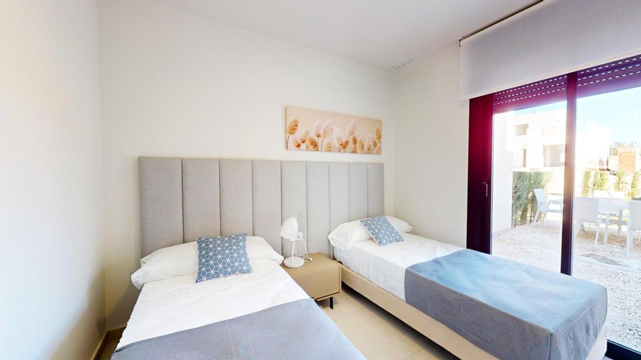 3 Bed, 2 Bath, HouseFor Sale, Altaona Golf and Country Village, Murcia